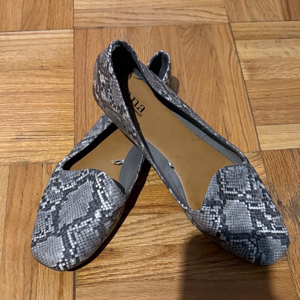 a.n.a Gray Snake Pattern Flats